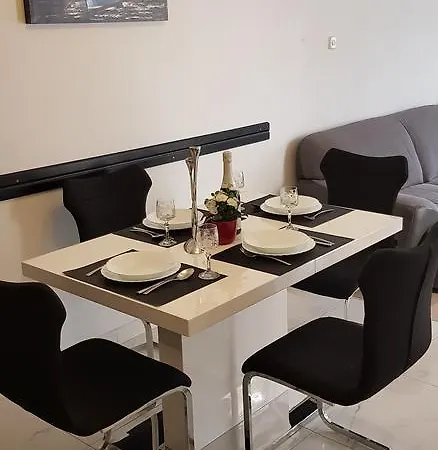 Apartman Laura *