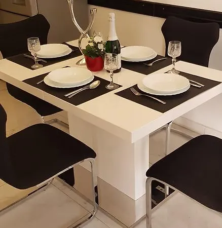Apartman Laura *